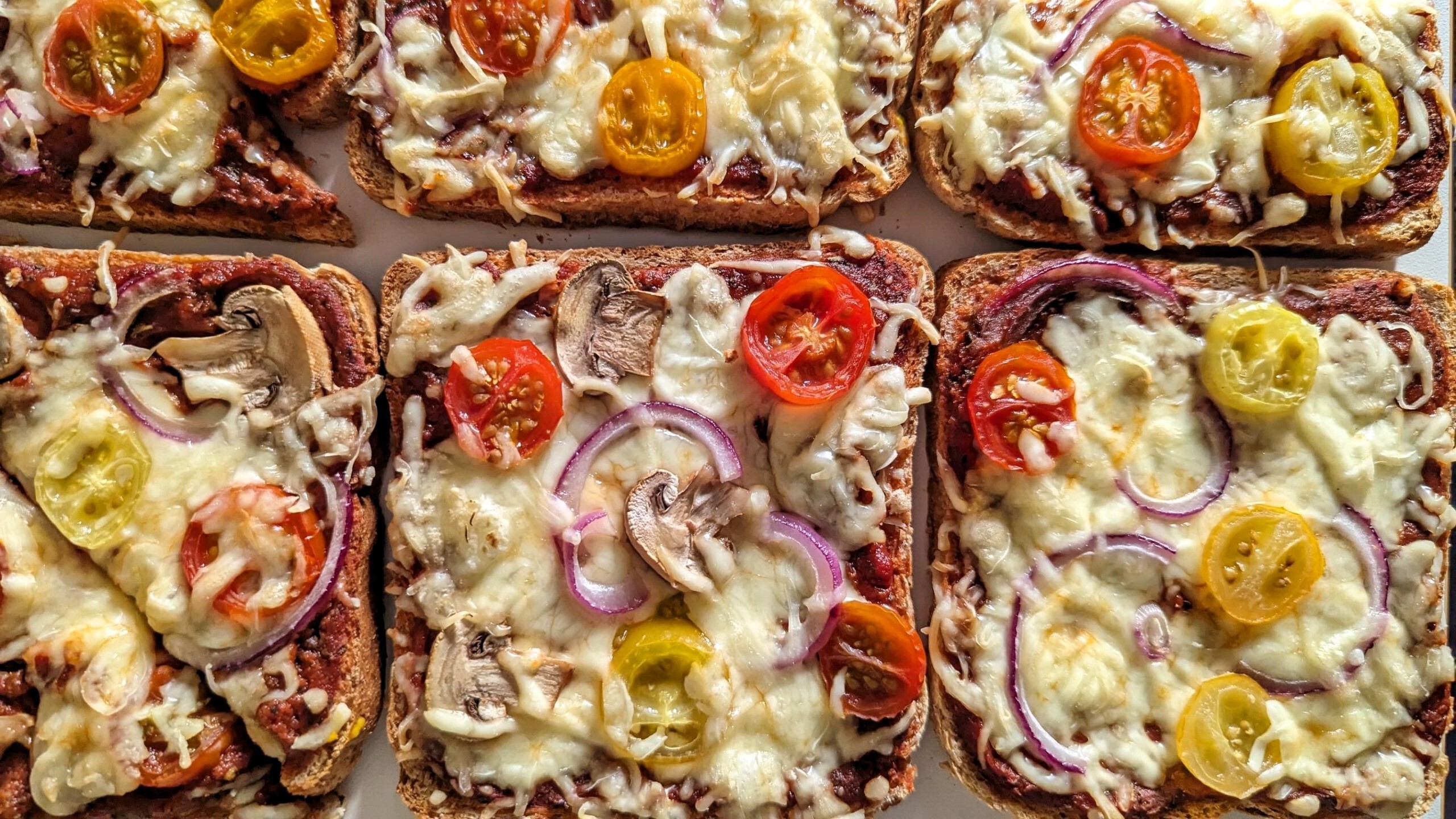 Pizza-Toast - Das Familienmagazin Pizza-Toast - Das Familienmagazin