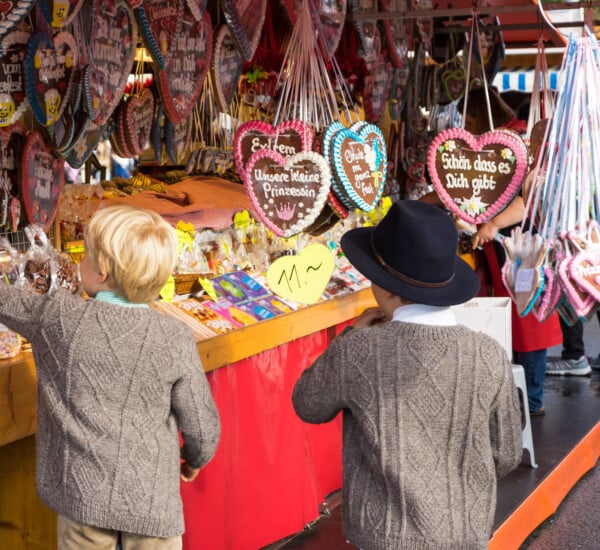 Auf dem Oktoberfest mit Kindern.